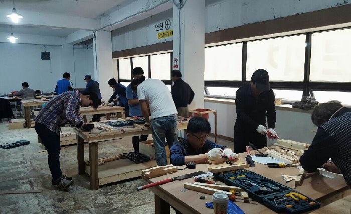 [경남산업직업전문학교] 건축시공(목공)전문가 양성과정 수업사진